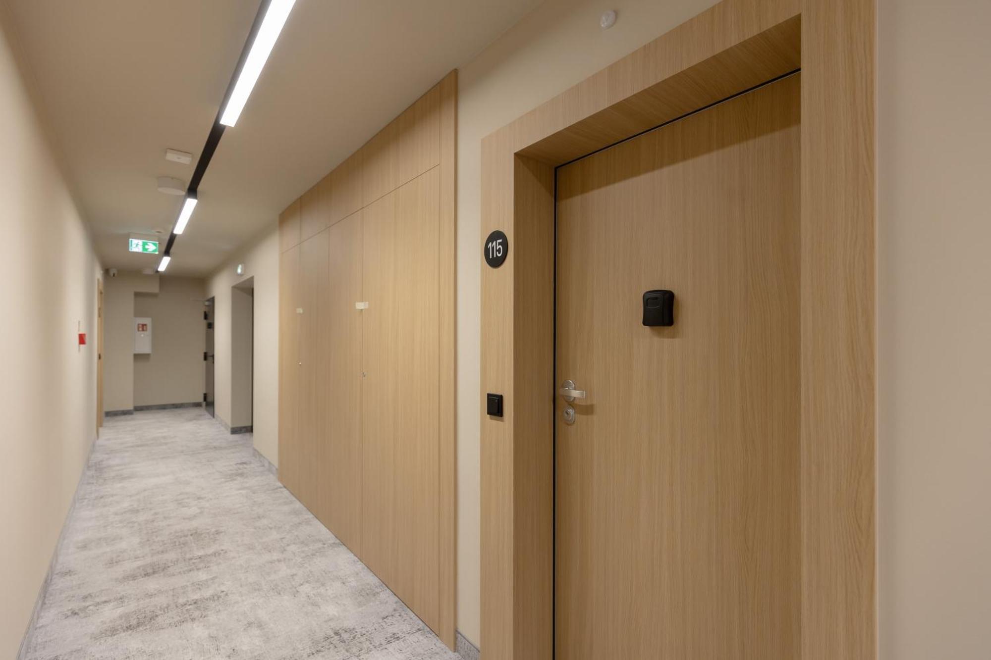 Aparthotel Mokotow Business Center By Noclegi Renters Warschau Buitenkant foto